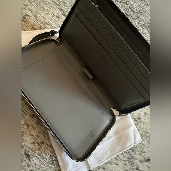 MCM Ottomar Large Wallet - Picture 2 of 7